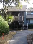 Gorgeous Fairway Oaks Villa, 100 yards from the beach Hotels near Roy Barth Tennis Center