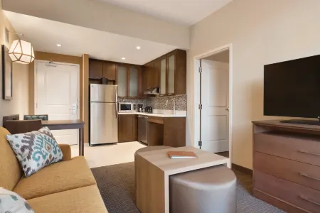 Homewood Suites by Hilton Calgary Downtown