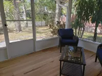 Venice Gardens, 2-Br Pet Friendly Home - Indra Hotels in Venice Gardens