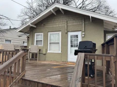 The Guide house! Beautiful 2 bedroom close to the fairgrounds and the College