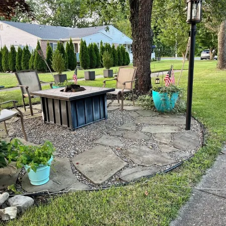 Beautiful fully renovated quad in Village Green