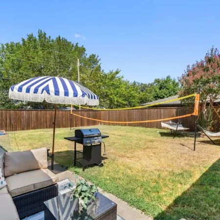 4bd Near Airport & Downtown - Volleyball - Games
