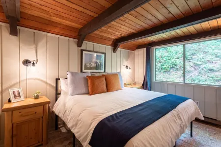 Charming A-Frame @ Mt. Rainier~Nature~Relax! Pet Friendly! Отели рядом с достопримечательностью «La Wis Wis Campground»