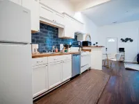 2BR Chic Duplex - Firepit - Perfect for Travel Hotels in Thunderbolt