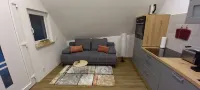 Kleine Gemütliche Dachgeschosswohnung Bino