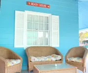 1886 Charming Cassat Cottage in Cape Charles, VA