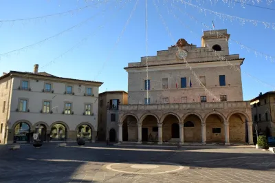 Promotion-in One of the Most Beautiful and Evocative Villages in Italy Flora House Hotels near Roman Amphitheater