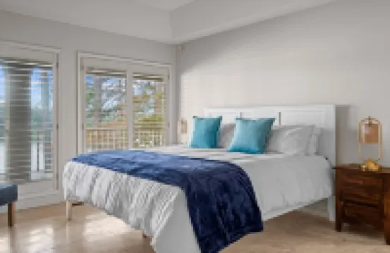 Beautiful, Private Lake House with Double Dock