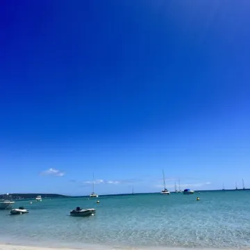 Quedji Cottage - Beautiful 2 Bed Private Cottage 3 Min Walk to Dunsborough Town.