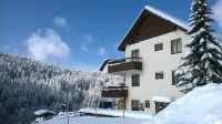 Quiet, idyllic, family-friendly, free internet, little cleaning costs Hotels near Wallfahrtskirche Todtmoos