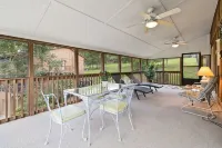 Welcome to A Glimpse of the Lake – Your Ideal Lakeside Retreat - 3-Star