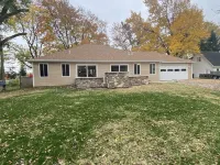 Rusty’s Getaway is a rustic/modern handicap accessible, family friendly space.