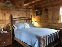 The Camp Cabin at Darst-Myers Hallstead Hotels in Stark County