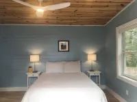 Autumn Sky - The Modern & Relaxing Beach Cottage