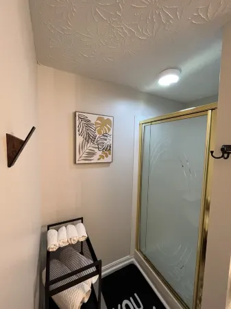 Clean 3 bedroom, 2.5 bathroom townhouse within minutes of the Ark Encounter! Отели рядом с достопримечательностью «Ark Encounter»