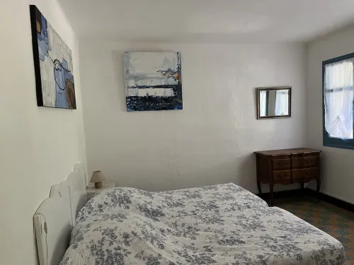 Bandol- Nice Apartment- Clim -80 m from the Sea- 4 Pers- 10 Min Walk from the Center