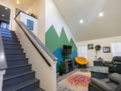 Lakeside house with access to dunes, lakes, and the ocean! レイクサイドのホテル