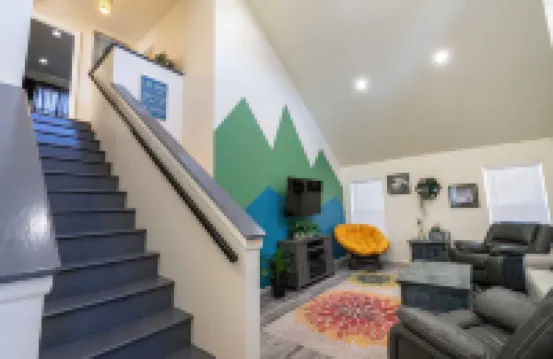 Lakeside house with access to dunes, lakes, and the ocean! 萊克賽德酒店