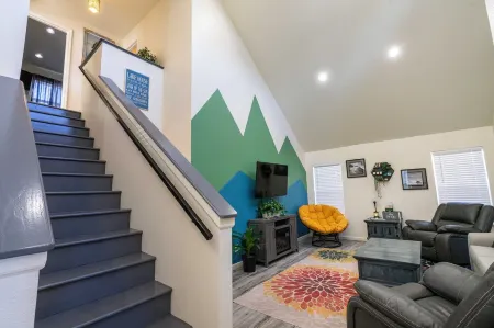 Lakeside house with access to dunes, lakes, and the ocean!