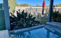 Desert paradise with  pool. Charming 3-bedroom house pet friendly in Tucson! 호프 캠프 주변 호텔