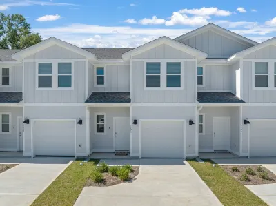 Minutes from white sand and blue seas! 3BR/2.5BA Hotel in zona Argonaut Athletic Club