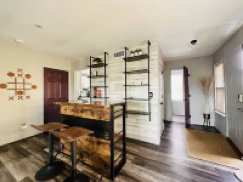 Casa Mia by the Braves Stadium In Smyrna Ga