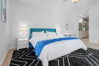 Modern Oasis for Starry Nights and Festive Lights