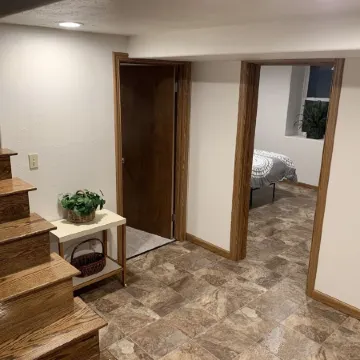 4 bedrooms 3 bath, Tranquil Home, Master suite & Jet tub, Mins from Hot Springs