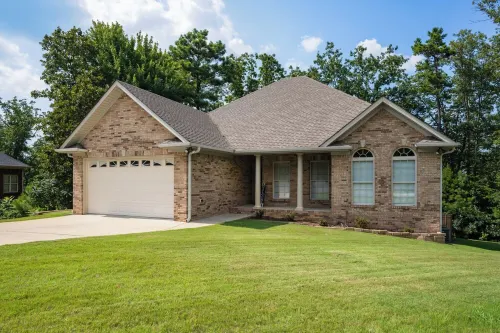 Indoor Golf Simulator, Outdoor Putting Green, next to the famous RTJ golf course