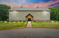 Barndominium! Pool, HotTub, Slide, Mini B-Ball Court/Nerf Arena, Theater, 2 Bars