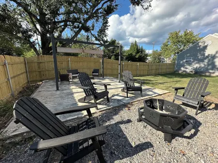 Hot Tub • Downtown Mena 3Br Family Home