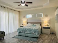 5br/4ba Luxury house w pool and beautiful backyard