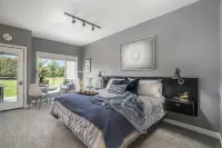 Leelanau condo on golf course close to beaches, wineries, sand dunes, and more