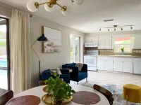 Charming Pool Home - Mins Drive to Beach