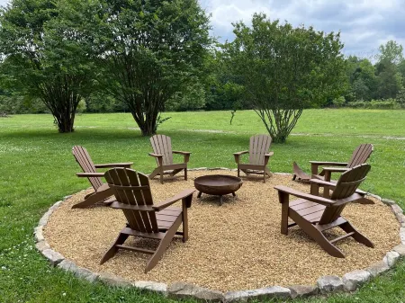 Farmhouse - A private sanctuary Hayride included with 3 or more nights