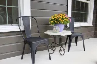 Charming Cottage Near Sfa, Azalea Gardens,  & Walking Trails.