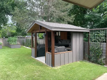 Kolache Capital, Aggie Retreat only 25 minutes to Aggieland in downtown Caldwell