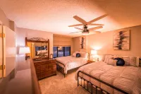 SilverCreek-2 Bedroom, 2 Bath Condo on the slopes w/ night skiing! Hotel di 