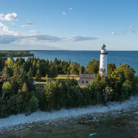 Cozy, Quiet and Peaceful Bailey's Harbor Home: Close to Everything Door County!