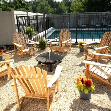 Hot Tub, Fire Pit, Private Backyard - Near Wineries & SPIRE