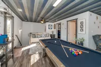 Brand New Private Property w/RV-Boat Parking Space, Hot Tub, Firepit, Games&More - 3-Sterne