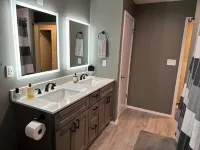 OHHHH Soo Cozy Large & In Charge 4 bedroom home