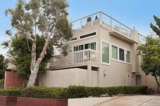 Endless Summer at Windansea⛱️🏄‍♀️ steps to the sand at La Jolla’s finest Beach