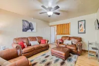 Oklahoma Themed 3 BED with lots of parking! SHORT OR EXTENDED STAY!