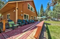 Hot Tub, Riverfront Chalet Family & Dog Friendly on Acre Walk, Hike Recreation