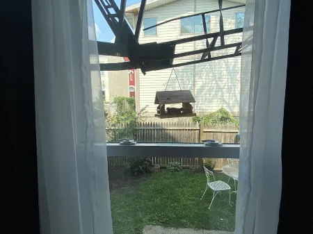 Entire Apartment walking distance to Cincy River front and COV Wedding Venues