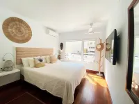 El Patio House. Natural style 3 min from the beach