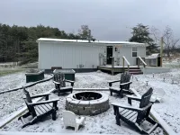 Hocking Hills Cabin, 2 acres of wooded forest, 10 min away from Old Man’s Cave