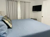 Relax near Falls Park  20 min drive Hotels in Easley