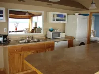 Clam Cove Cottage on South Vashon Island Beachfront